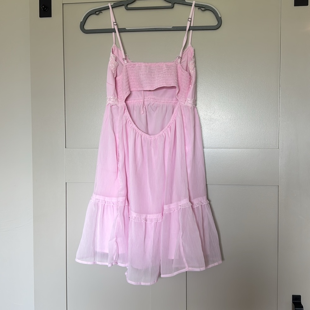 Pink dress - Picture 3 of 3
